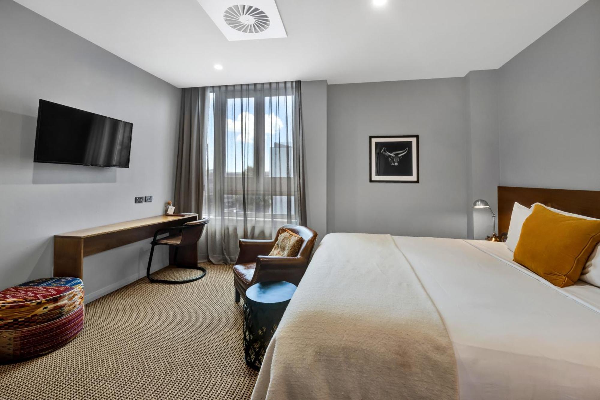 King And Queen Hotel 4*