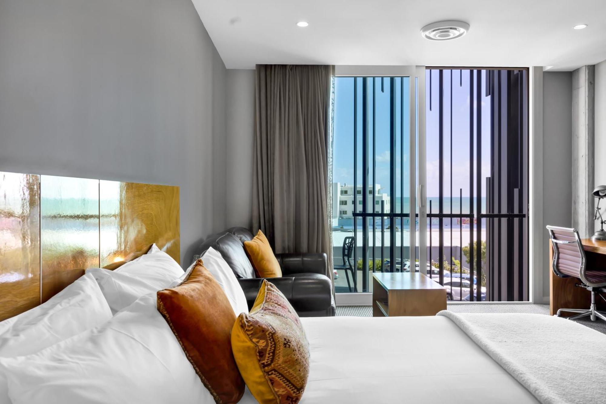 King And Queen Hotel New Plymouth
